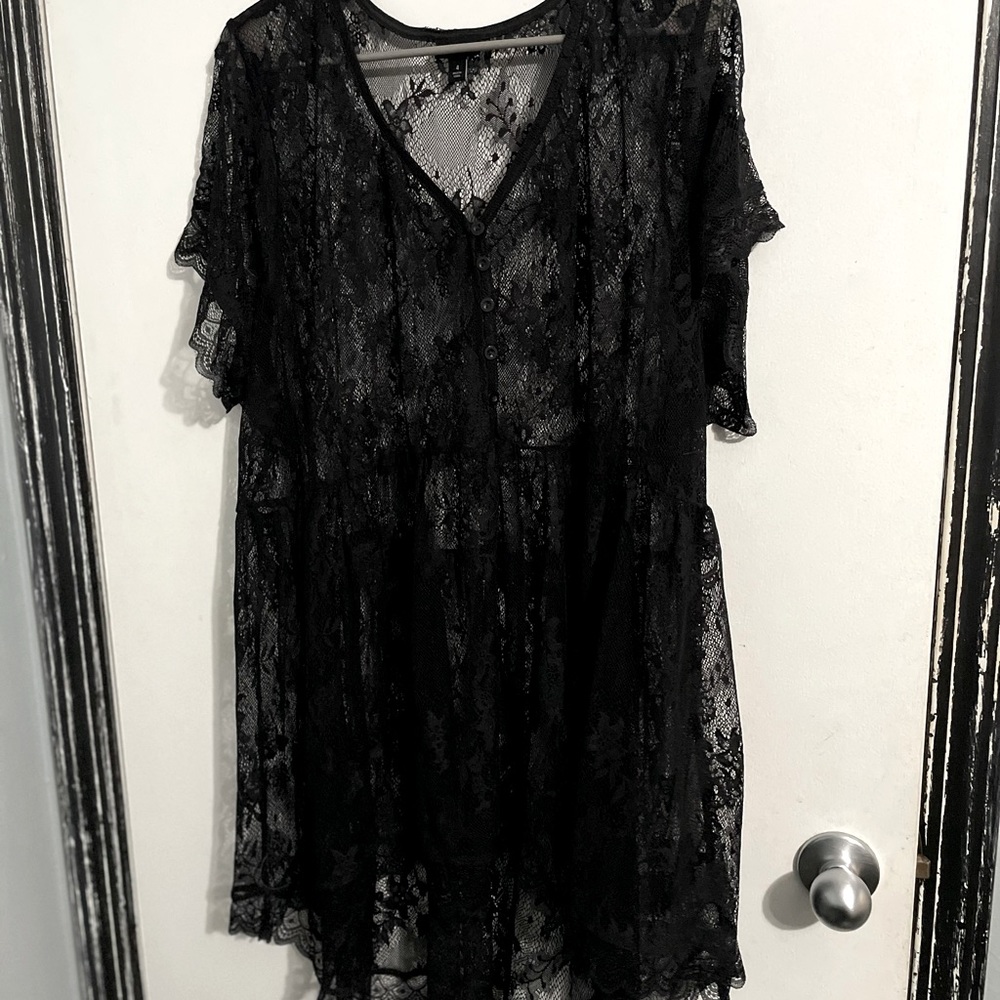 Lace Over-Blouse